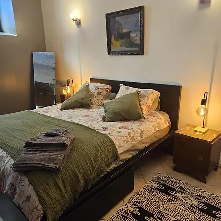 Stylish Modern *